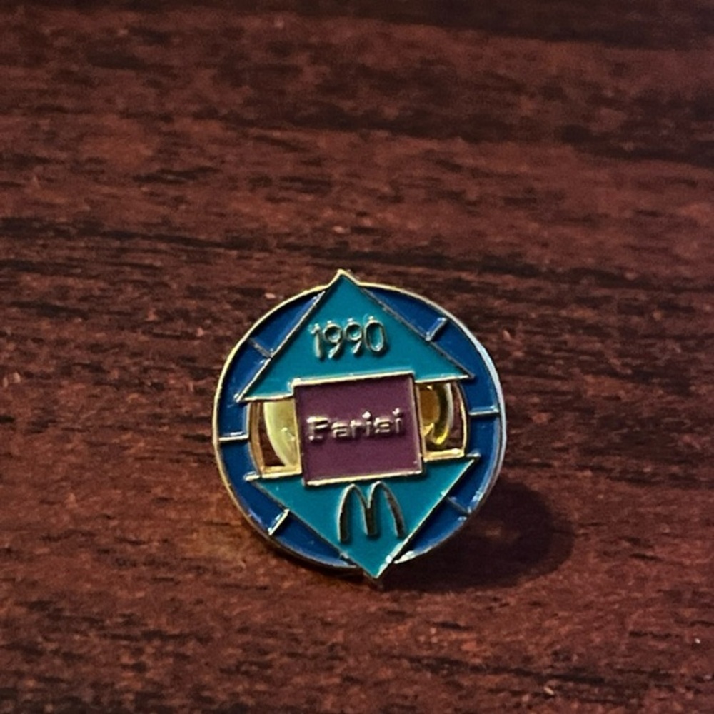Vintage 1990 McDonald’s‎ Parisi Employee Lapel Hat Pin